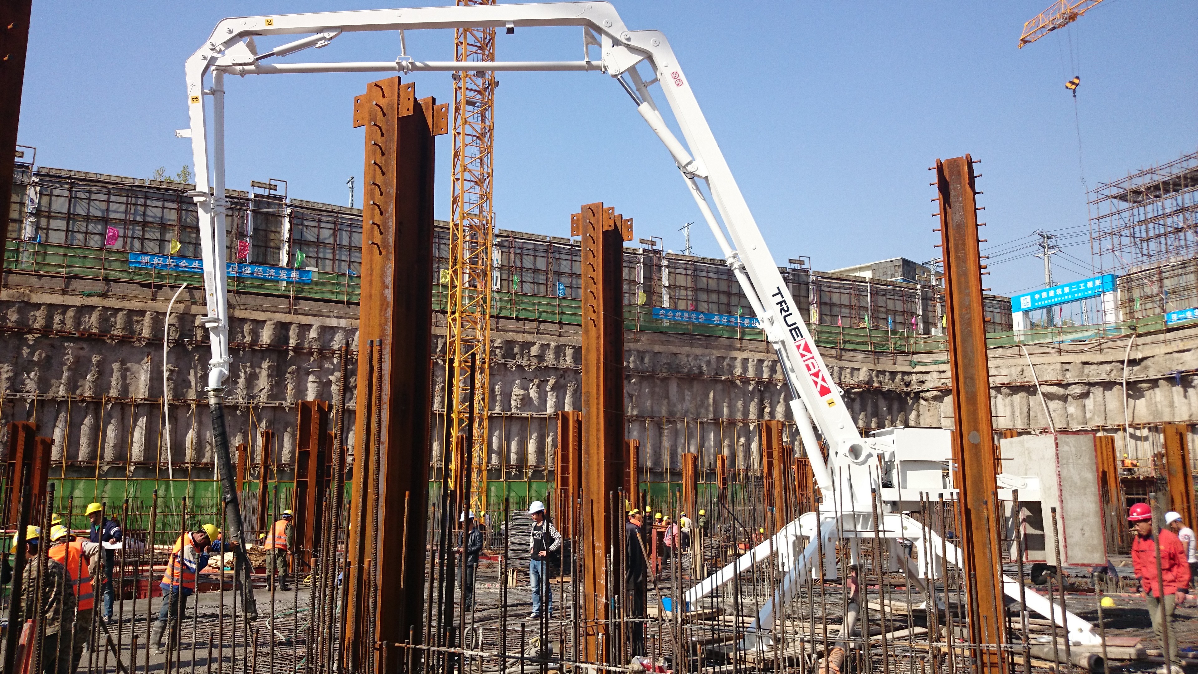 移動(dòng)式液壓布料機(jī) 移動(dòng)式液壓布料機(jī)